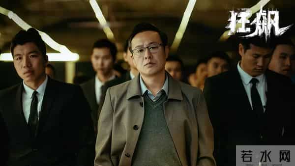 演员张颂文回应街头救人:这事儿太小了,换谁都会这样做;伤者已康复,称希望携锦旗当面感谢