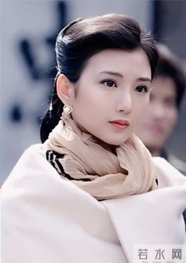 与陈晓结婚传闻真相大白1个多月，毛晓彤近况曝光，一切并不意外