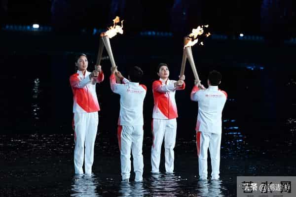 卡地亚这一夜,珠圆玉润的郭晶晶,秒了内娱一堆“排骨精”