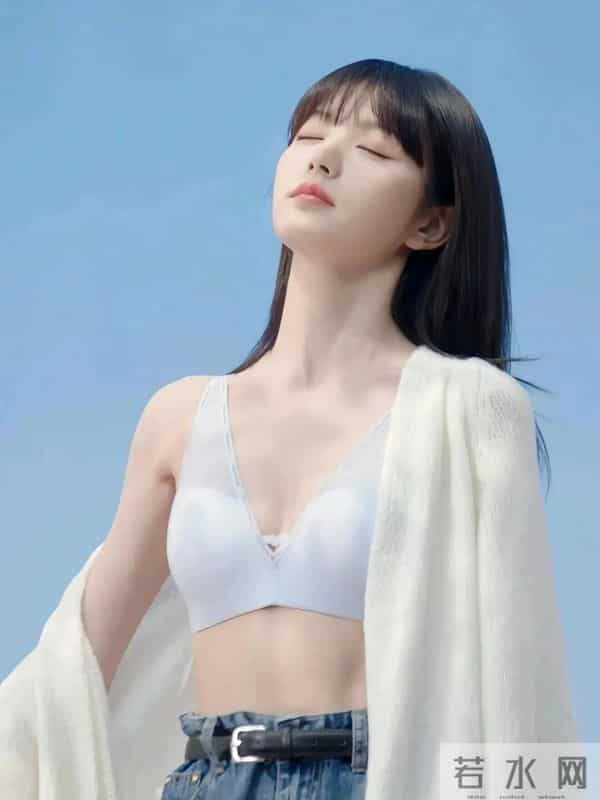 田曦薇内衣秀,又纯又欲,甜美中透着性感!