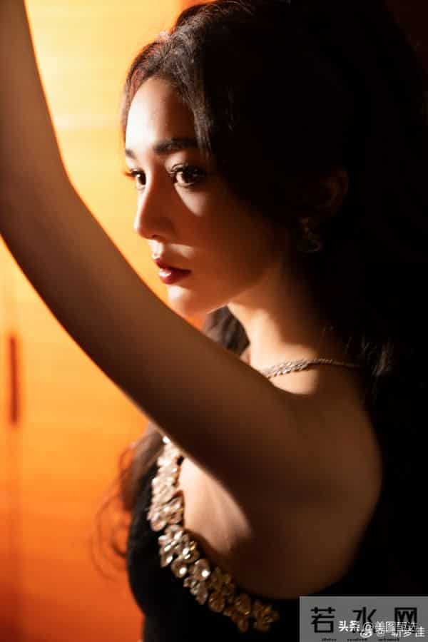 靳梦佳,湖南卫视主持人,人称小徐璐