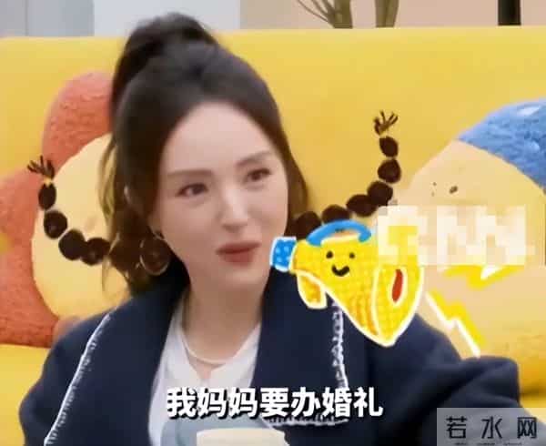 董璇大聊婚后生活，回应67元婚礼餐标，上几千个热搜乐的合不拢嘴