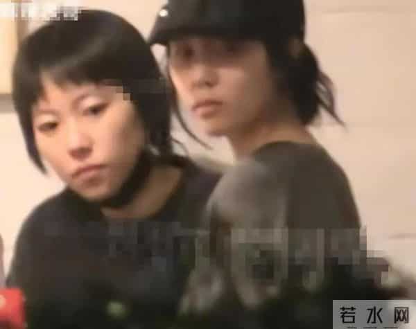 王菲也没想到,“被曝同居”的28岁女儿窦靖童,会走上她的来时路