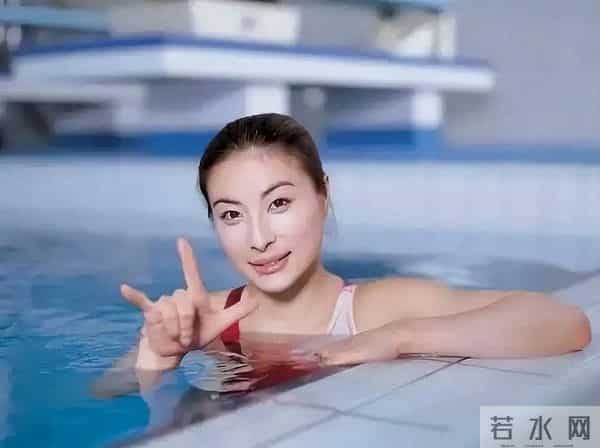 央视对郭晶晶的称呼改了，三字之差传递强烈信号，霍震霆早说对了