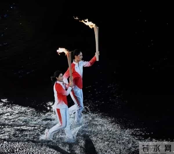 央视对郭晶晶的称呼改了，三字之差传递强烈信号，霍震霆早说对了