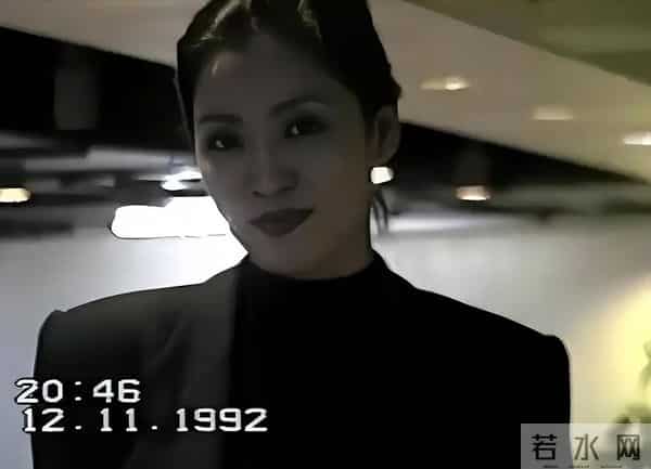 向佑彻底没救了!现身南昌酒吧,新交的女友又胖又颓,烟酒不离手