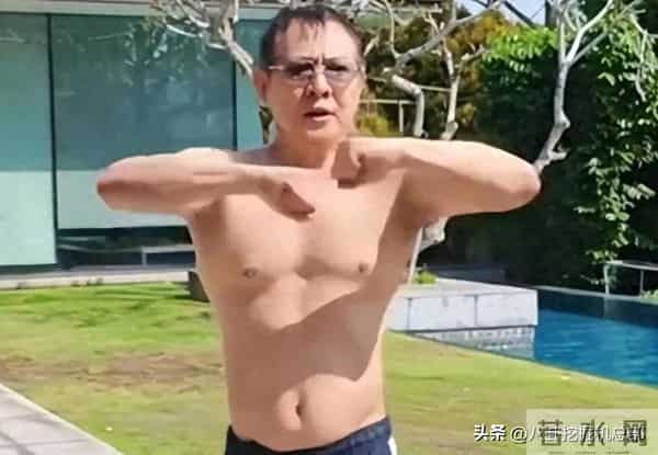 一觉睡醒,向太坐不住了,他怎么也没想到,好友李连杰被传这种事