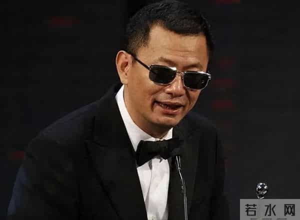 太癫了！王家卫被曝后白百何又自揭伤疤，陪玩陪睡只是冰山一角