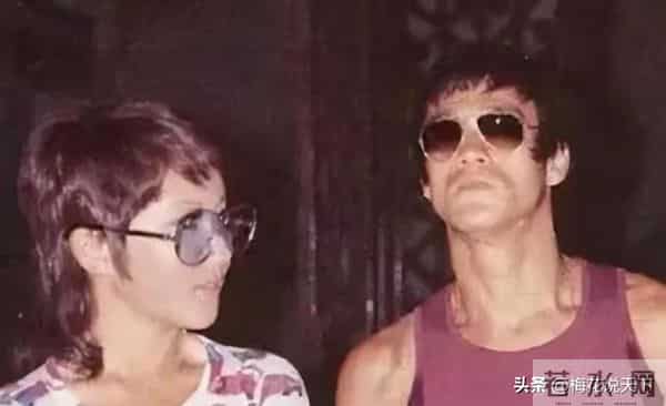52年后,78岁丁佩终于说出真相:李小龙在我床上倒了12分钟!