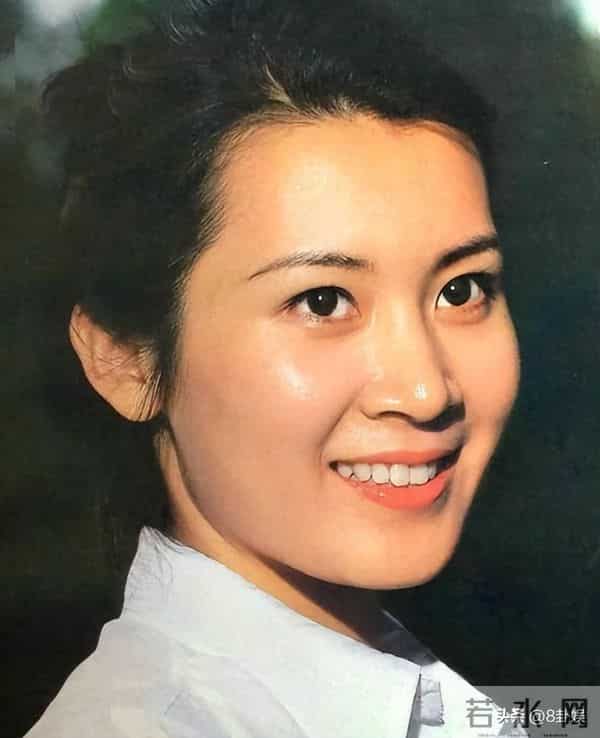 她是著名国家一级演员,享“正军级”待遇,却曾被丈夫嫌弃演戏