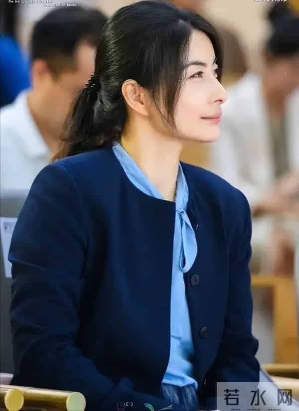 霍震霆没想到，官宣新身份没多久，儿媳郭晶晶再次让阔太圈沉默了