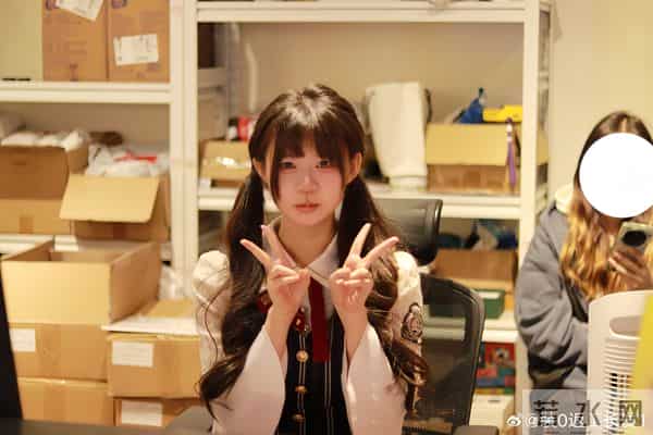 王小萌，内蒙古乌兰察布人