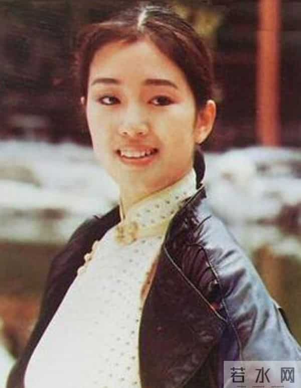 59岁巩俐近况惹人心酸,一头白发尽显老态,给"丁克"们提了个醒