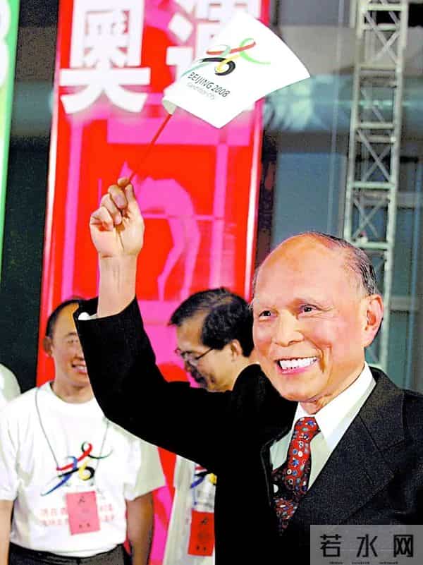 有钱也没用!火炬传递霍震霆、何超琼都来了,李嘉诚家族呢