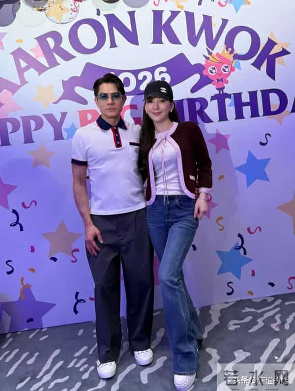 方媛月子难坐 几周不洗澡 凌晨向网友取经 疑似面临脱发 关节肿痛问题