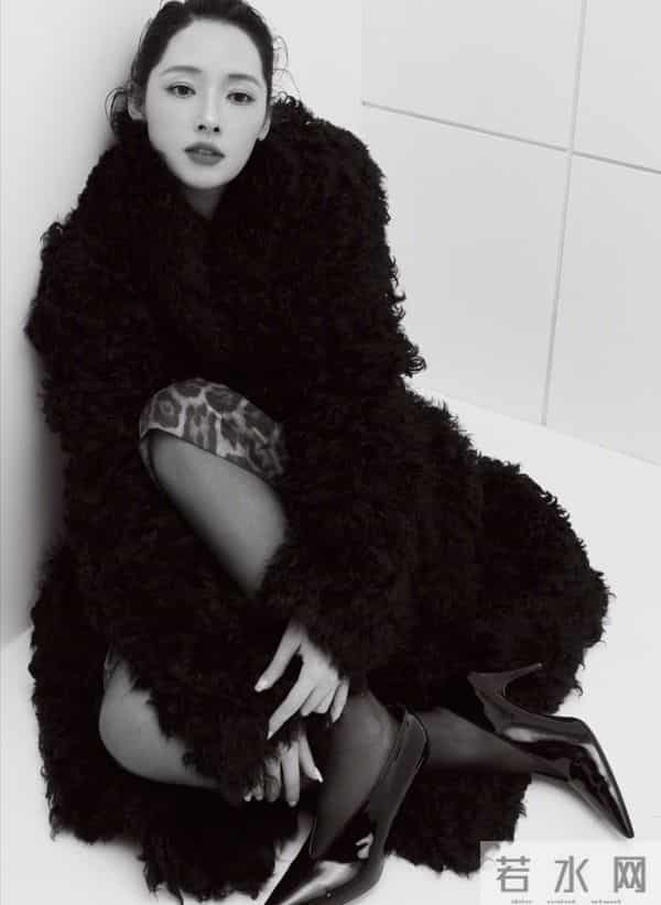 郭碧婷最新杂志拍摄，表现力超强，每一张都独特又美丽！