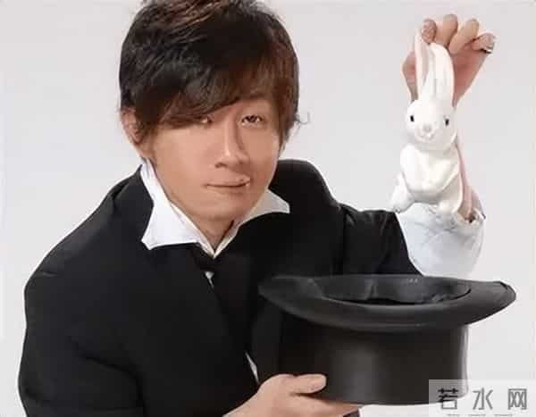 刘谦近况曝光,抗癌不到一年,“不良嗜好”已戒掉,憔悴到认不出