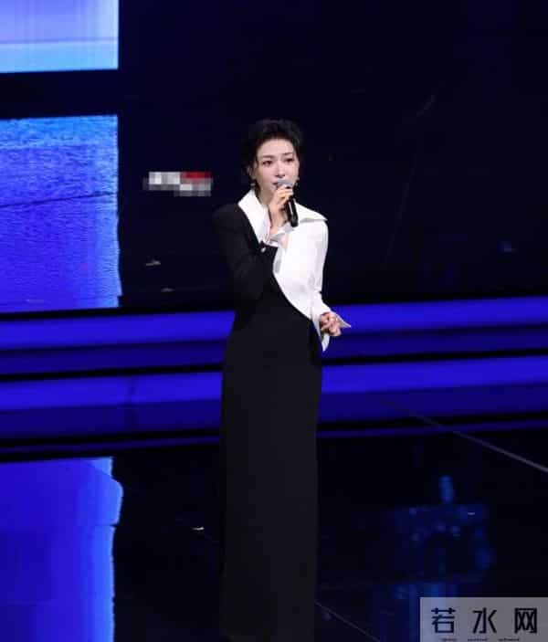 金鸡这一夜,妖艳四射的宋茜和周冬雨,败给了全&39;裹&39;出镜的万茜