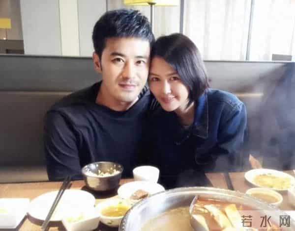 他娶了摇滚女神谭维维,婚后靠她赚钱养家,儿女双全生活太幸福