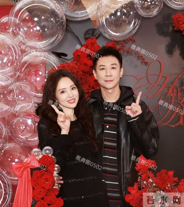 董璇自从二婚后状态肉眼可见的回春了,白蛇造型妩媚不输王祖贤!