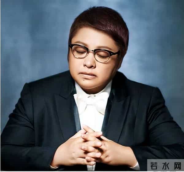 贪污上亿、假慈善?被实名举报的韩红,如今因一个动作被质疑人品