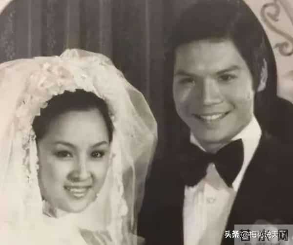 52年后,78岁丁佩终于说出真相:李小龙在我床上倒了12分钟!