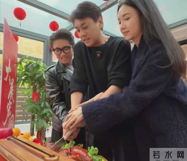 被踢出局很狼狈？事实证明，46岁的朱孝天早已走上另一条大路