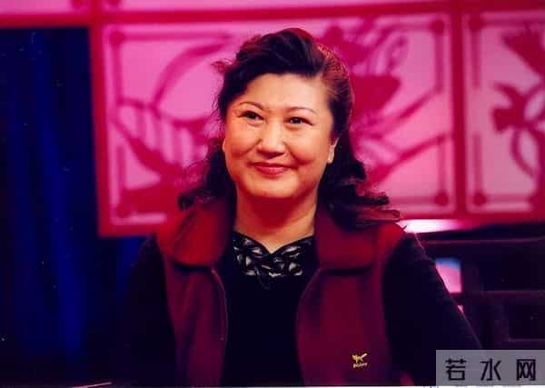 原来她已离世20年!女儿败光她留的7套房产,至死没和赵本山和解