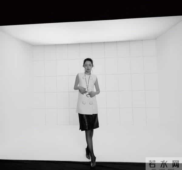 郭碧婷最新杂志拍摄，表现力超强，每一张都独特又美丽！