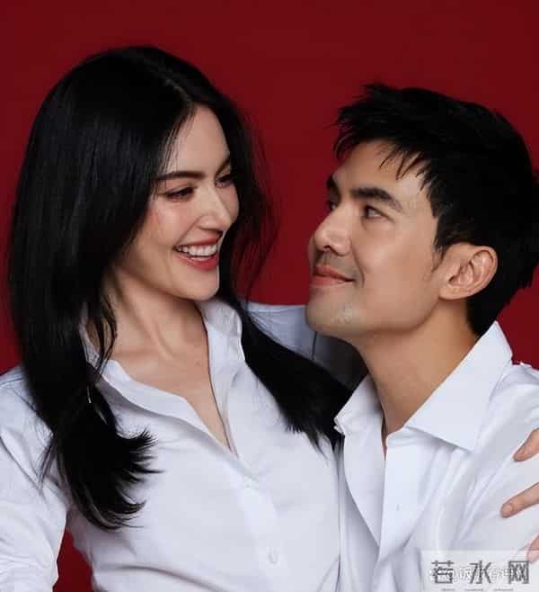 33岁女星将嫁大9岁男星!婚戒15克拉,买1600平地建房,写女方名