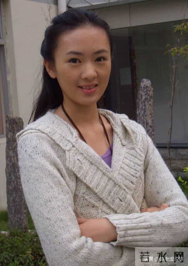 分手22年,40岁的童谣高调官宣喜讯,早已成为张默高攀不起的存在