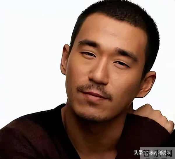 分手22年,40岁的童谣高调官宣喜讯,早已成为张默高攀不起的存在