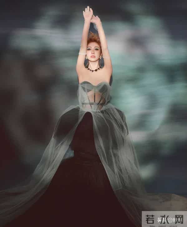 44岁薛凯琪未婚未育,曾抑郁轻生 “卖身救父”的她如今走了上坡路