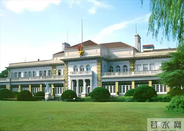 她是著名国家一级演员,享“正军级”待遇,却曾被丈夫嫌弃演戏