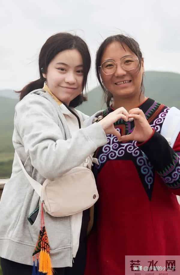 甘比和情敌在较劲，给17岁女儿生日过于低调了！