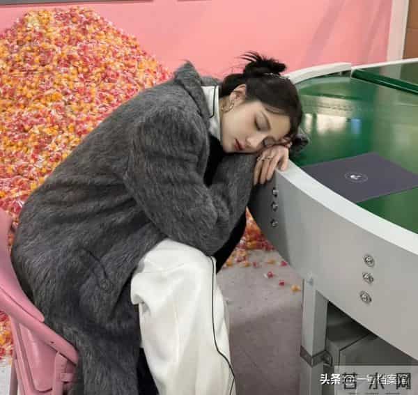 不要成为下一个朱媛媛！33岁迪丽热巴身体出现状况，对接发出现状