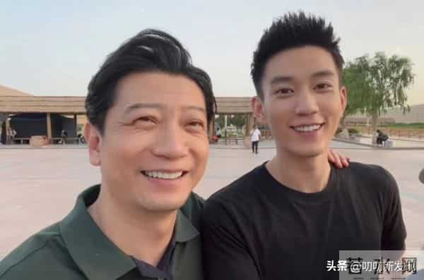 娱乐圈12对“野生父子”，确定没有关系？话说亲父子都没有这么像