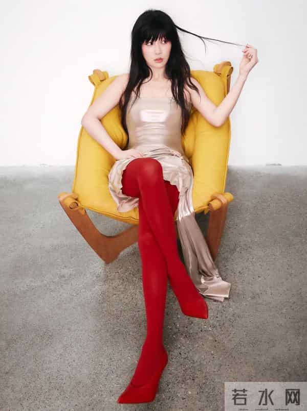 杨紫的性感图来了,太美了这大长腿。