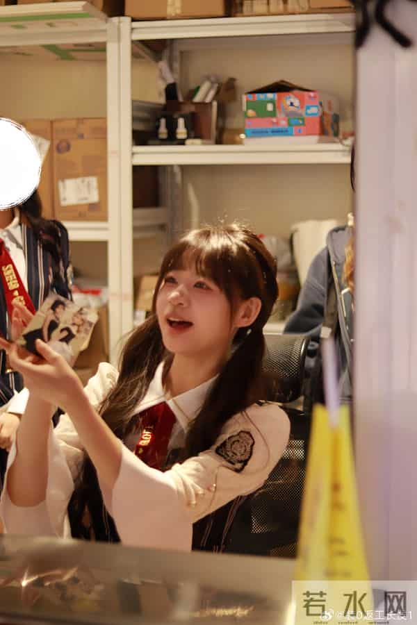 王小萌，内蒙古乌兰察布人