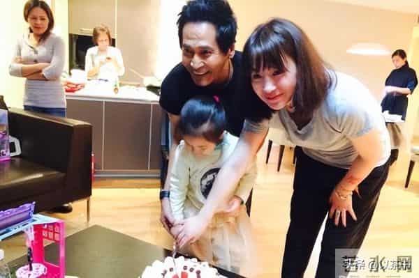 父亲是地产大亨,从小家境殷实,为何孙丽雅会嫁比亲妈还大的齐秦