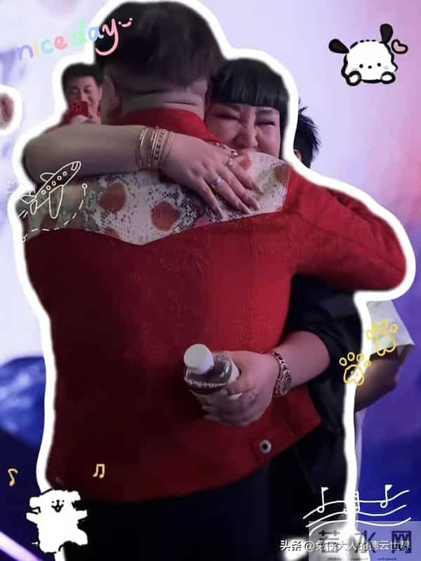 德云社董事长王惠发文,晒合影、送祝福,文案直接,岳云鹏是独宠