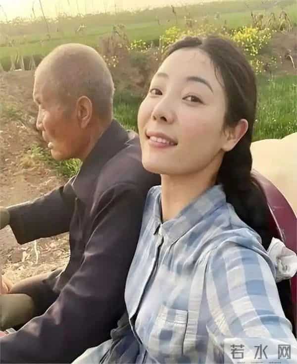 爆火仅4个月，李福贵再次让全网“刮目相看”，董宇辉的话应验了