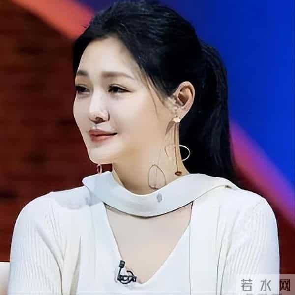 不要成为一下个大S!33岁要钱不要命的迪丽热巴,给内娱提了个醒