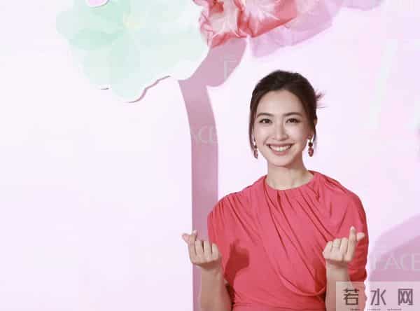 TVB上位小花获好友庆生！去年突然低调大婚，婚后多次被传有孕