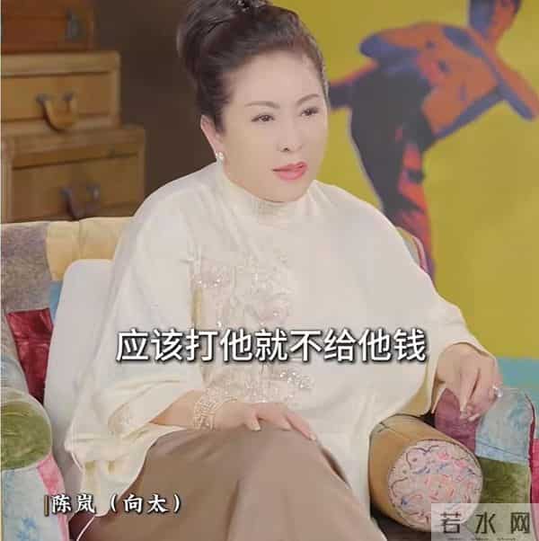 向佑彻底没救了!现身南昌酒吧,新交的女友又胖又颓,烟酒不离手