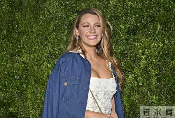 被迫“拍亲密戏”?莱弗利索赔1.61亿美元,怒斥导演恶意报复