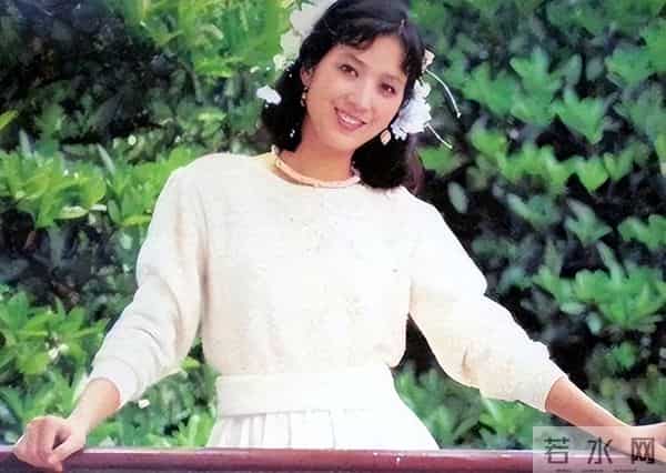 39年后,再看因流氓案“逃往”美国的龚雪,郭德纲说的话终于应验