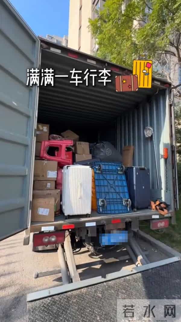 侯梦莎搬离婆家,和毛毅带女儿到杭州定居,婆婆不舍孙女哭着告别