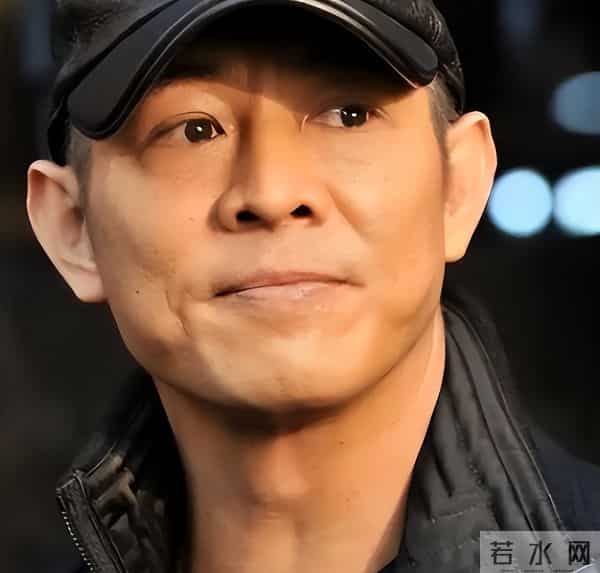 这次,被传换过心脏的李连杰公开回应,让“一夜回春”真相大白