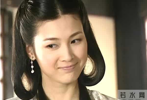 富商周旭辉：44岁娶小12岁女星童蕾，获刑3年后，妻女过得如何？